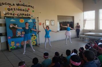 Escolas Municipais recebem apresentação de ballet