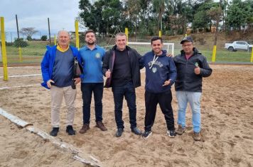 Prefeitura revitaliza quadra de areia da Linha Verde