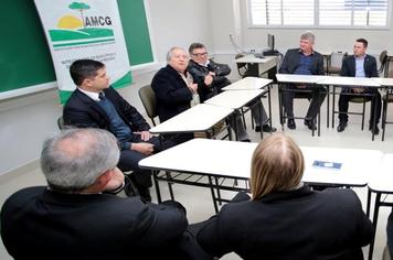 Prefeita participa de reuniÃ£o com presidente do TCE-PR