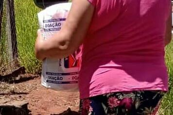 Secretaria de Assistência Social entrega cestas básicas na área rural