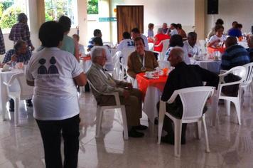 Dia do Idoso Ã© comemorado com confraternizaÃ§Ã£o e brincadeiras