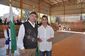 Solenidade marca dispensa de jovens do serviÃ§o militar