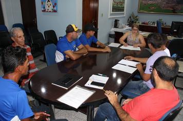 Prefeita recebe equipe de corredores de rua