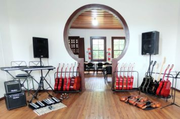 Prefeitura adquire instrumentos musicais para “O Casarão”