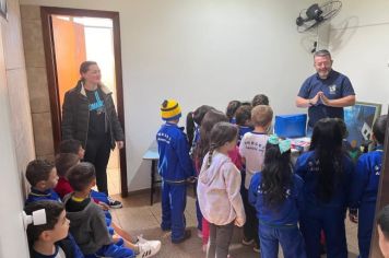 ESTUDANTES VISITAM CONSELHO TUTELAR