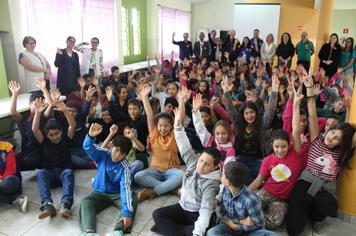 Projeto Eleitor do Futuro trabalha consciÃªncia eleitoral nas escolas