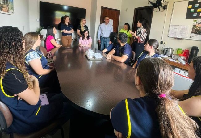 PREFEITURA LANÇA PROGRAMA PILOTO DE ESTÁGIO REMUNERADO