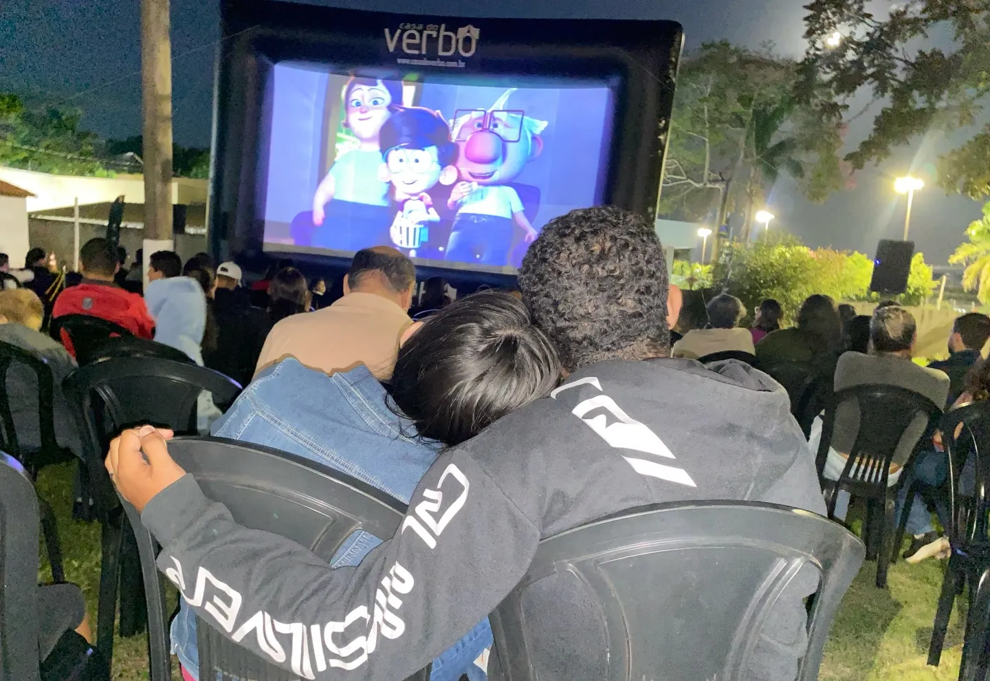 CINEMA NA PRAÇA