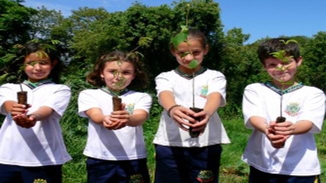 â??Semeando o AmanhÃ£â? quer conscientizar estudantes