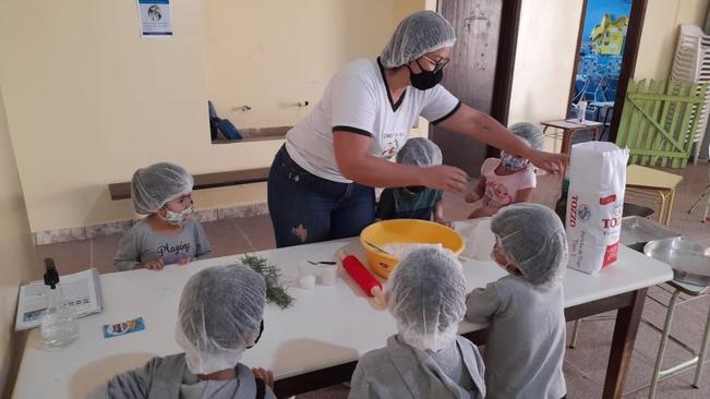 Alunos do Pré I realizam atividade prática de culinária