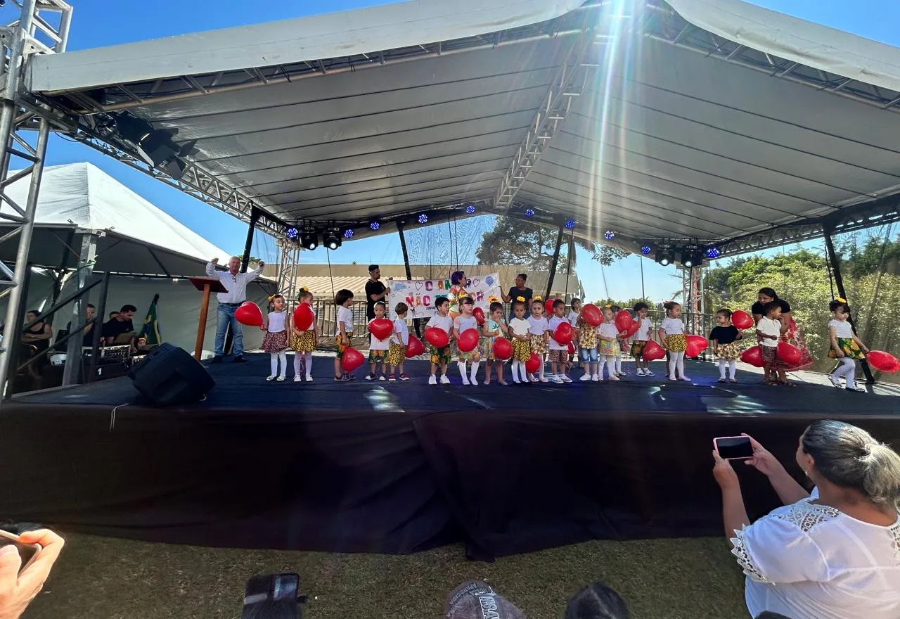 CULTURA E EDUCAÇÃO NA EXPOMEL