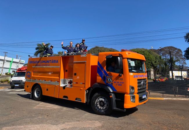 ARAPOTI RECEBE CAMINHÃO NOVO PARA A DEFESA CIVIL