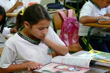 Alunos da rede pÃºblica retornarÃ£o Ã s escolas no dia 07