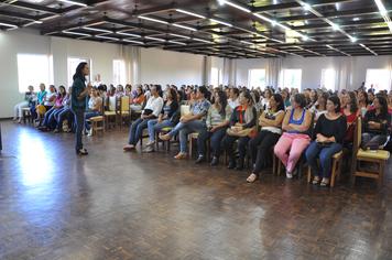 Professores municipais passam por capacitaÃ§Ã£o para inÃ­cio do ano letivo