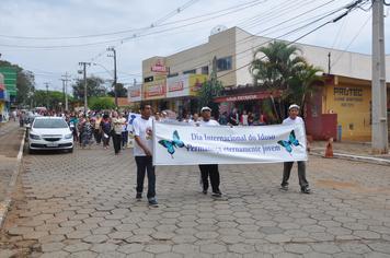 CAMINHADA MARCA O DIA INTERNACIONAL DO IDOSO