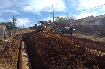 Prefeitura constrÃ³i duas galerias pluviais na Vila Santo AntÃ´nio