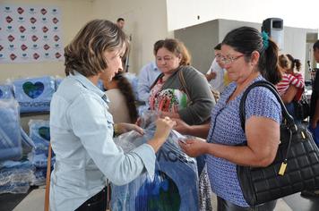 Campanha â??Espalhe Calorâ? entrega mil cobertores a famÃ­lias de Arapoti