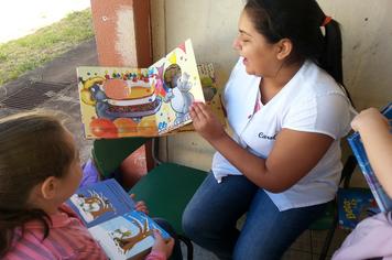 Tenda LiterÃ¡ria busca estimular o hÃ¡bito da leitura