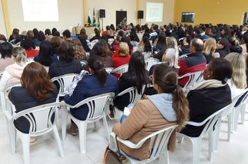 Procurador de JustiÃ§a faz palestra sobre direitos das crianÃ§as e adolescentes