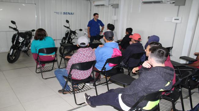 ComeÃ§am as aulas na Escola MÃ³vel do SENAI
