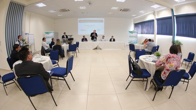 SEBRAE E GESTORES PÃ?BLICOS DISCUTEM FORMAÃ?Ã?O TERRITORIAL PARA FORTALECIMENTO DE NEGÃ?CIOS