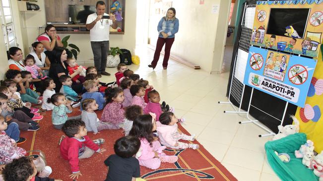 Combate ao Aedes Aegypti: Material Educativo Ã© adquirido para palestras nas escolas