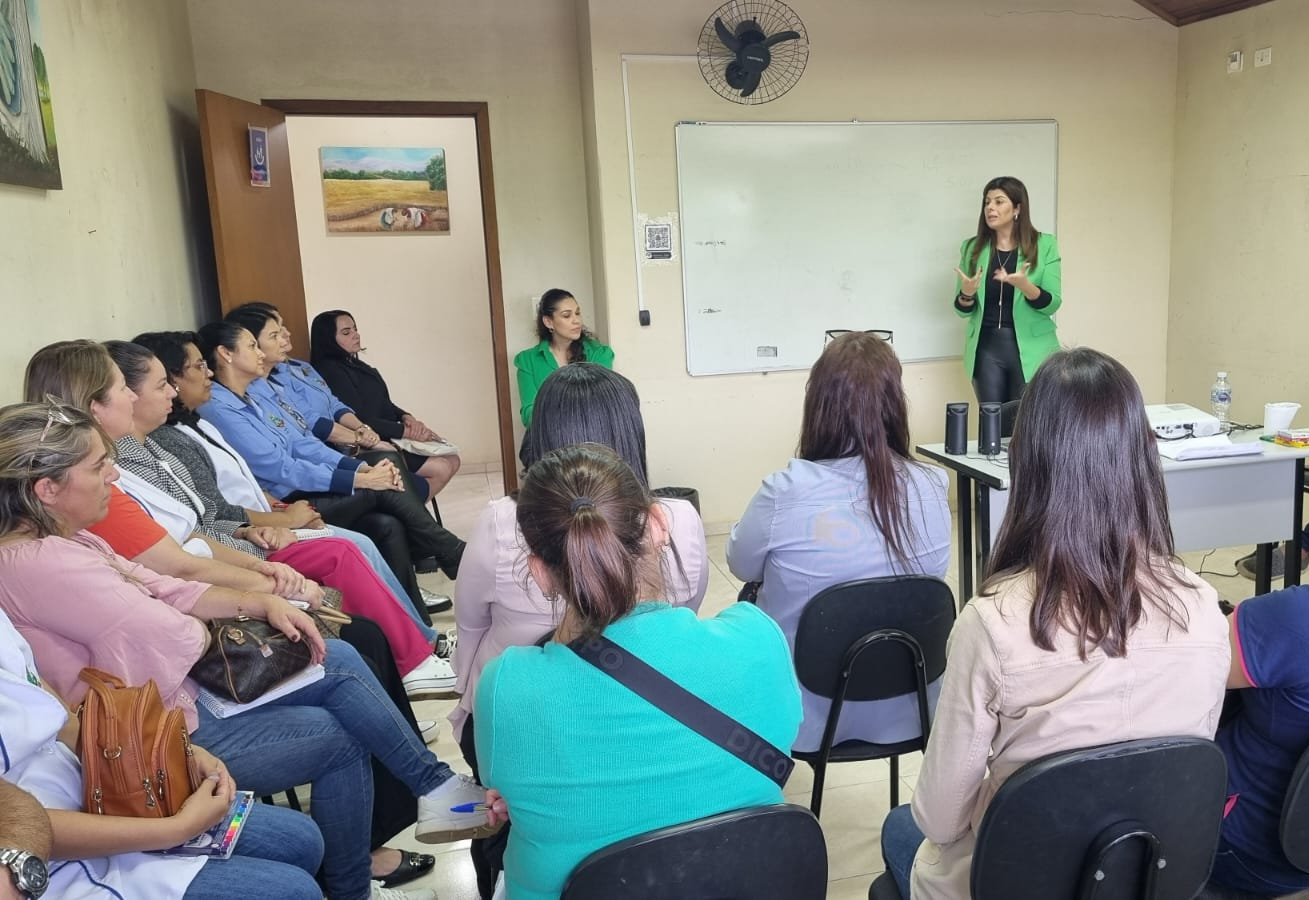 EDUCAÇÃO PROMOVE QUALIFICAÇÃO PARA DIRETORES E COORDENADORES