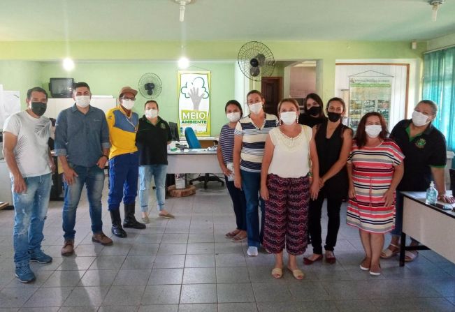 Educação - Alunos do Curso Técnico em Meio Ambiente do IFPR visitam Meio Ambiente